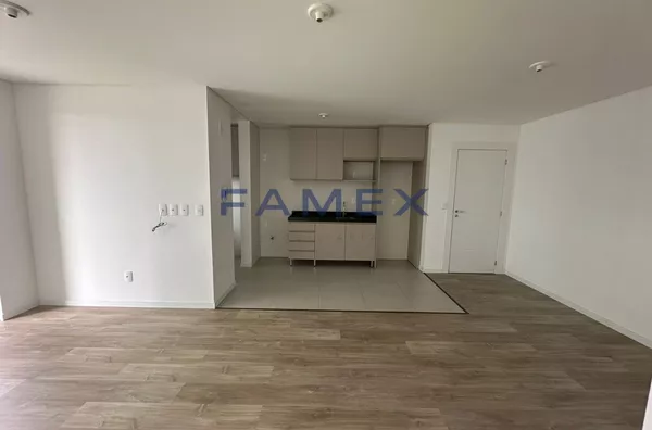ED. SAFIRA - APARTAMENTO COM 01 SUITE + 01 QUARTO - CENTRO - PRÓXIMO  A PRAÇA CENTRAL