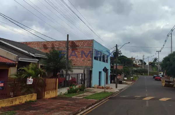 CASA A VENDA-BAIRRO ALVORADA-PATO BRANCO-PR-