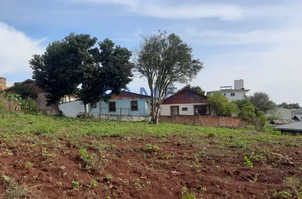 TERRENO COM POTENCIAL DE CONSTRUÇÃO DE 12 ANDARES