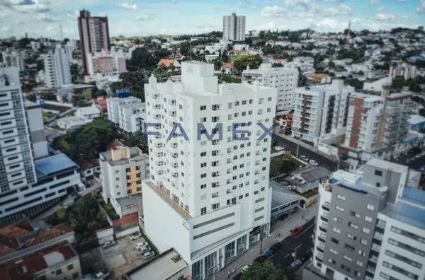 APARTAMENTO SEMIMOBILIADO NO CENTRO PARA LOCAÇÃO - COM 02 DORMITÓRIOS