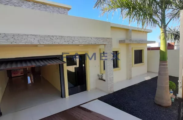 SOBRADO À VENDA ACEITA PERMUTA NA NEGOCIAÇÃO