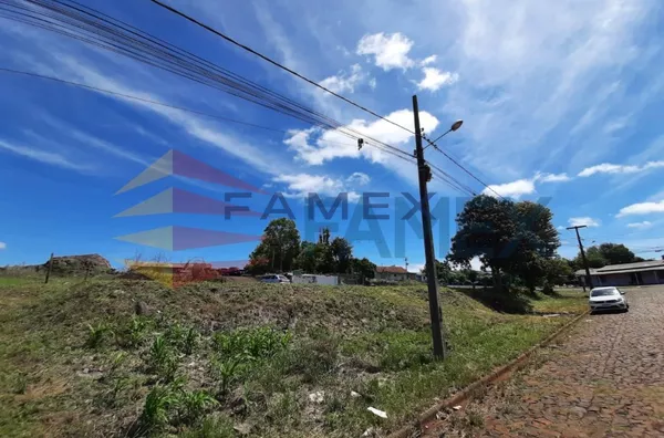 TERRENO EM VITORINO PRÓXIMO A PREFEITURA