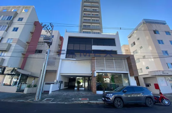APARTAMENTO PARA LOCAÇÃO  TODO MOBILIADO  COM 01 DORMITÓRIO -  EM FRENTE AO ANTIGO TEATRO