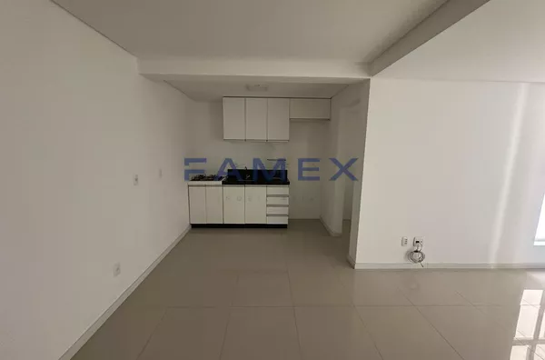 Apartamento  no Centro Ed Monna  Lisa   com  01 suíte + 01 quarto