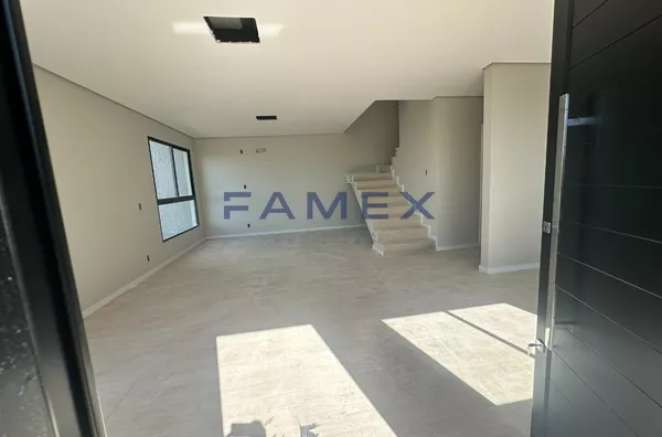 SOBRADO PARA LOCAÇÃO NO BAIRRO LA SALLE COM 03 SUÍTES