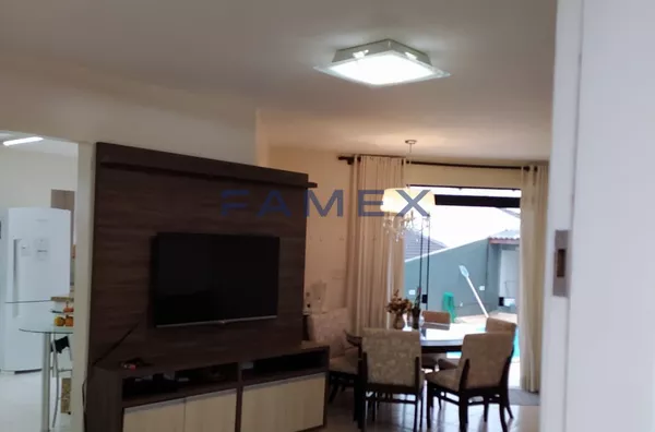 CASA À VENDA BAIRRO JARDIM PRIMAVERA- PATO BRANCO/PR