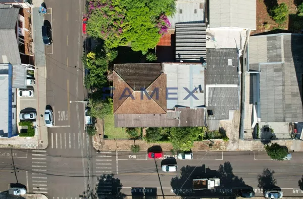 TERRENO À VENDA NO CENTRO