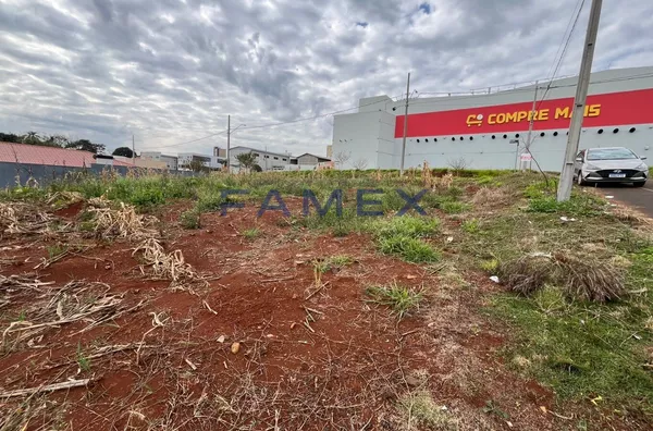 TERRENO À VENDA NO BAIRRO PINHEIRINHO