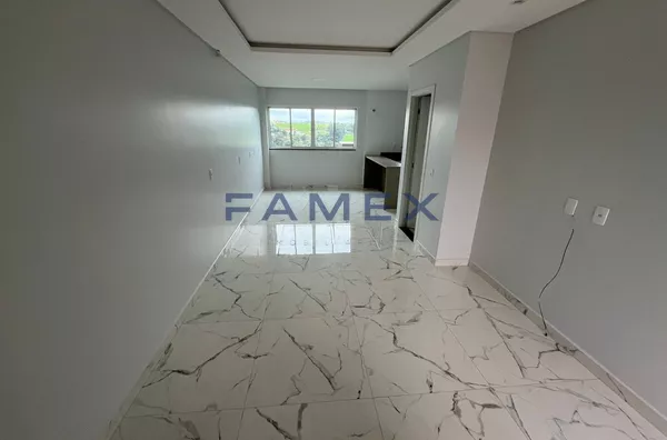 SOBRADO À VENDA NO BAIRRO FRARON