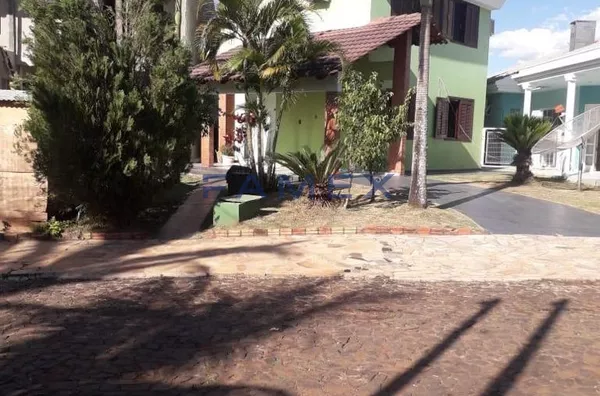 CASA DE VERANEIO EM CONDOMINIO FECHADO, SAUDADES DO IGUAÇÚ PR