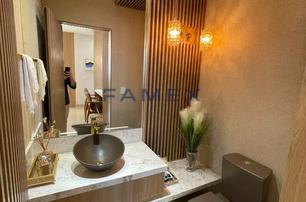 APARTAMENTO ÁREA INTERNA