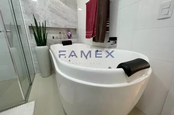 APARTAMENTO ÁREA INTERNA