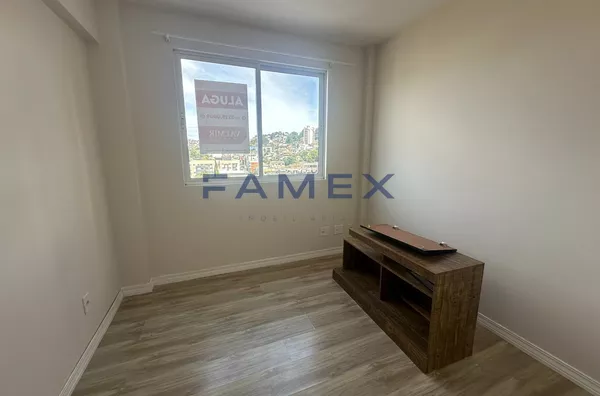 APARTAMENTO PARA LOCAÇÃO  COM 02 QUARTOS - A 01 QUADRA DA POLICLÍNICA 