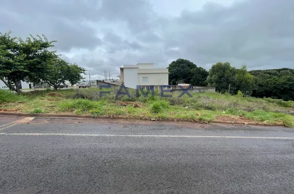 TERRENO ESQUINA A VENDA NO BAIRRO MENINO DEUS EM PATO BRANCO