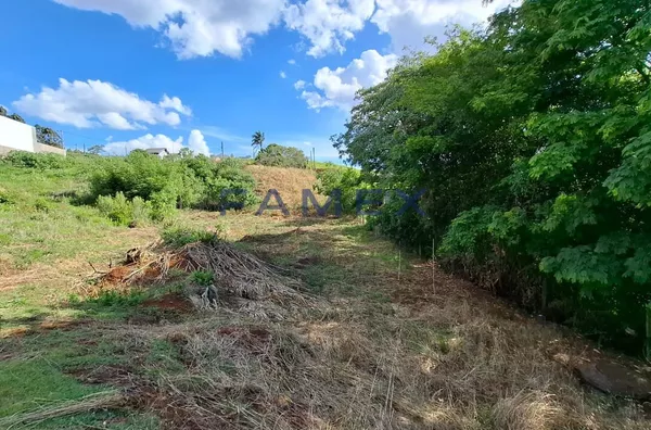 LOTE DE 512M² PRÓXIMO A NATUREZA