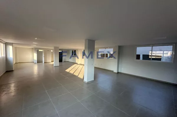 SALA COMERCIAL PARA LOCAÇAO   NA AVENIDA TUPI -  CENTRO - ED JB II