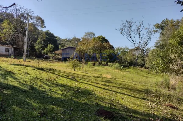 CHÁCARA AS MARGENS DO RIO CHOPIM