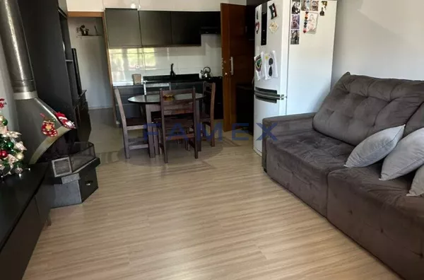 CASA A VENDA - 2 QUARTOS - FRARON