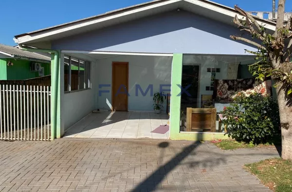 CASA DE ALVENARIA BAIRRO SAO ROQUE COM 04 DORMITORIOS