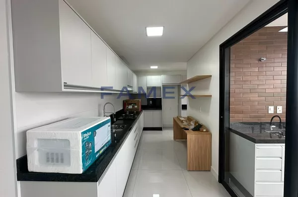 APARTAMENTO PARA LOCAÇÃO MOBILIADO COM 01 SUÍTE + 01 QUARTO NO CENTRO
