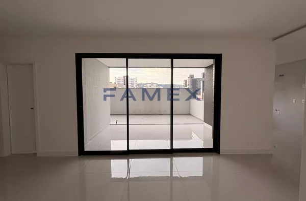 Apartamento à venda com 3 quartos no Edifício Turmalina