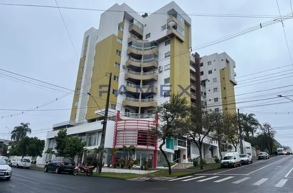 APARTAMENTO À VENDA NO ED. MORADAS DE SÃO FRANCISCO