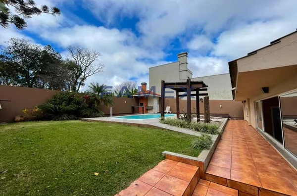 Casa térrea com piscina e area de lazer para locação no Bairro Pinheiros - Pato Branco. — foto 8