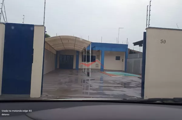 Casa com 2 suítes e piscina próxima no bairro Porto, em Paulicéia