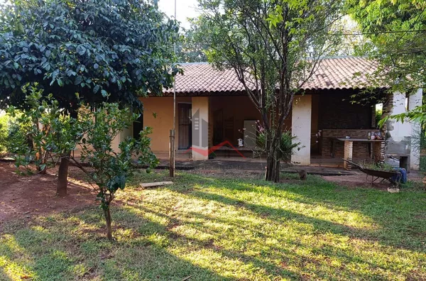 Edícula com dois quartos e dois banheiros 