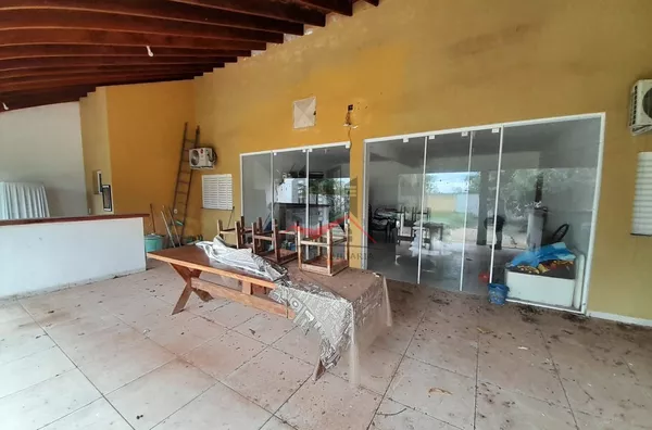 Rancho com 2 suítes e mobiliado para venda no Residencial Nova Era, em Paulicéia-SP
