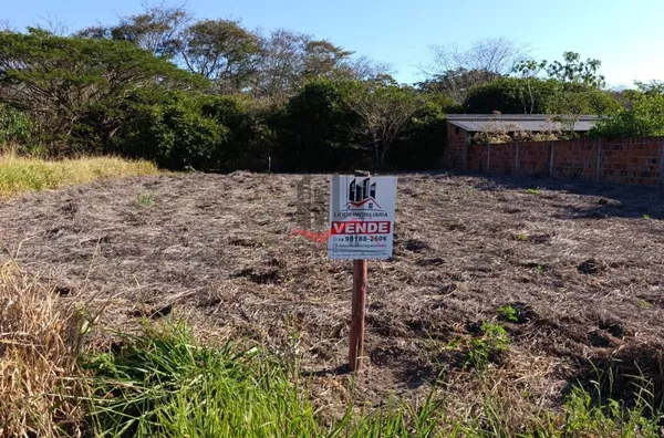 Terreno de 450 m² a venda próximo às margens do Rio Paraná no bairro Aldeia do Lago 3, em Panorama-SP