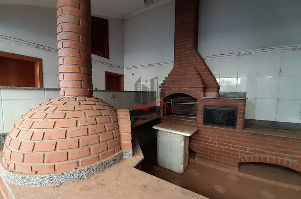 Fogão a lenha e fogão para assar pizza