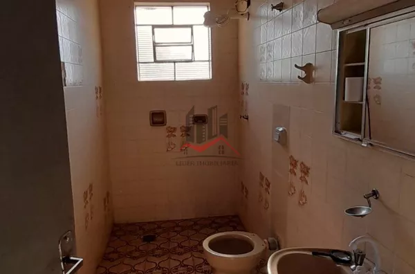 Banheiro social do 1º andar 