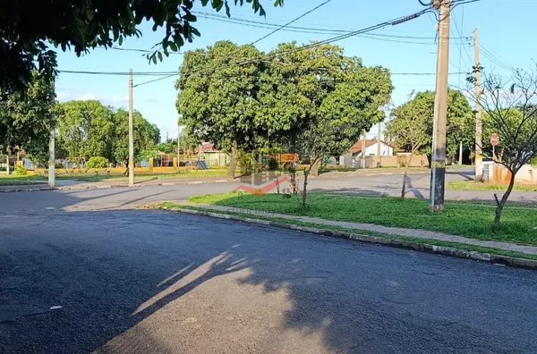 Casa com 3 dormitórios a venda bem localizada no centro de Panorama-SP  
