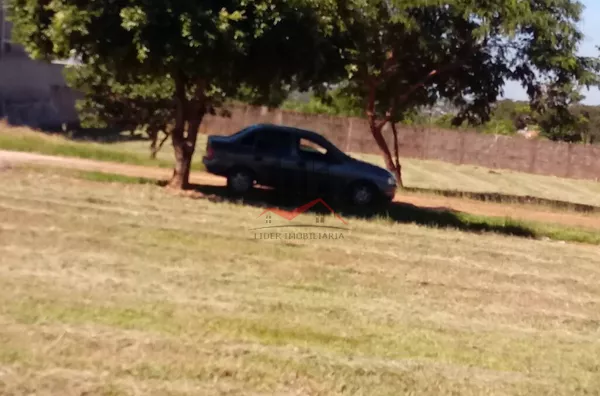 Terreno de 340 m² para venda no Condomínio Nova Era, em Paulicéia