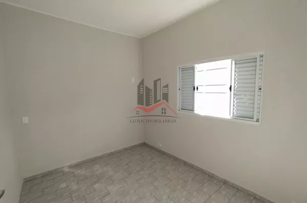 Casa para aluguel ou venda com 2 quartos e 2 banheiros no centro de Panorama