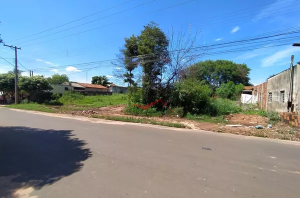 Terreno de 430 m² para venda na rua Quintino Maudonet, em Panorama