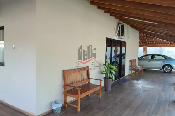 Casa nova mobiliada com 3 dormitórios e garagem para 3 carros com usina solar a venda,  no bairro Aldeia do Lago 1, em Panorama-SP
