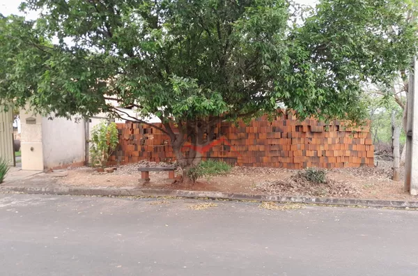 Terreno ao lado da área verde a venda no bairro Vista do Lago, em Panorama-SP