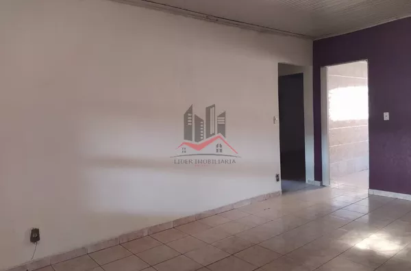 Casa para venda e aluguel conta com 02 quarto(s) No Jardim Aeroporto Panorama