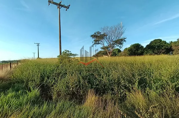 Chácara de  4.500 m² com 2 casas à 10 minutos de Panorama 