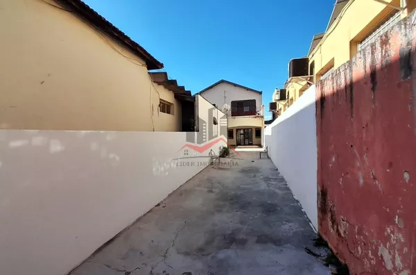 Acesso para o sobrado 