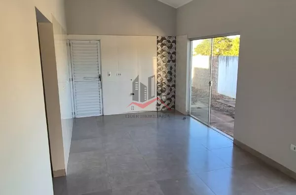 Casa para Venda ás Margens do Rio Paraná 2 quartos,1 sala, 1 Cozinha americana, Lavanderia e área livre nós Fundos