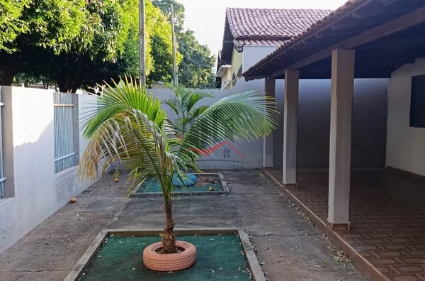 Casa com 3 dormitórios a venda bem localizada no centro de Panorama-SP  