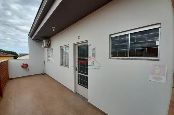 Aluga apartamento mobiliado na região central de Panorama