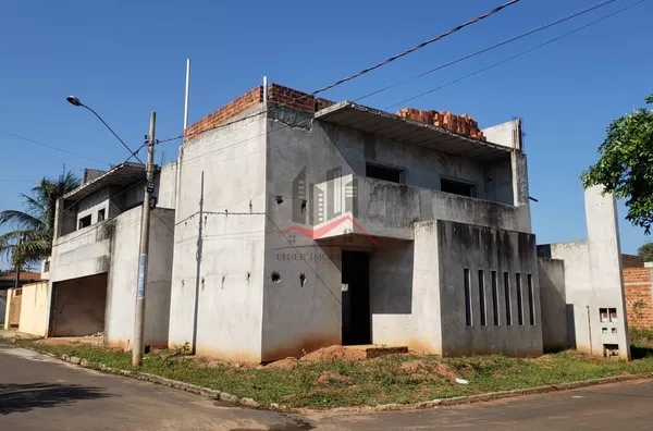Sobrado em fase de acabamento com 1 suíte e 2 dormitórios para venda no Paranoá II, em Panorama-SP