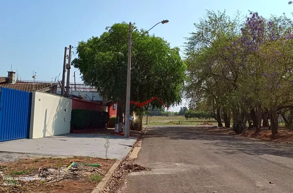 Casa com 2 suítes e piscina próxima no bairro Porto, em Paulicéia