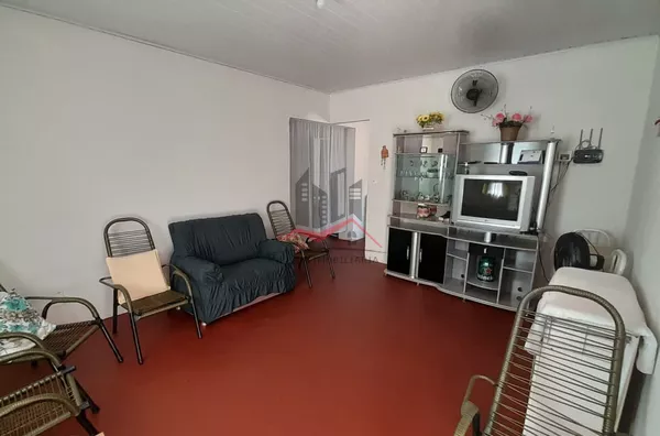 Casa a venda com 2 quartos no Bairro Nosso Teto 