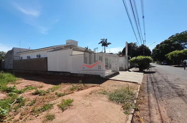 Casa Alto Padrão com 1 suíte e dois dormitórios a venda no centro de Panorama