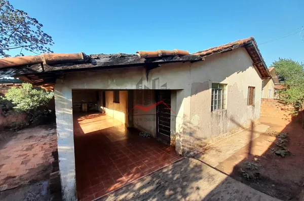 Casa com 3 dormitórios garagem para 2 carros para venda no bairro Nosso Teto, em Panorama/SP